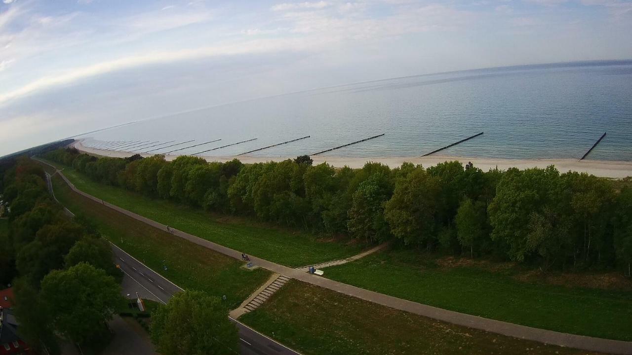 Ferienwohnung "Juliette" Zingst Esterno foto